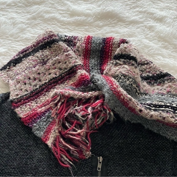 ✅HOST Pick✅ Curio New York Sweater, Large - Picture 10 of 10